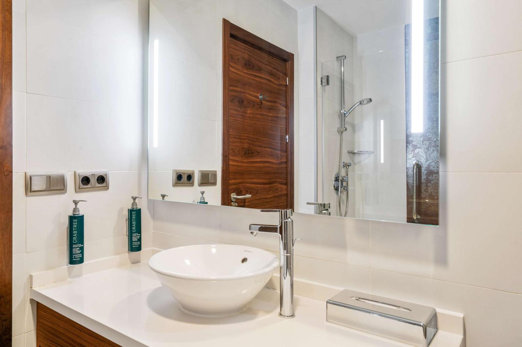 Hilton Garden Inn Sevilla Exteriör bild