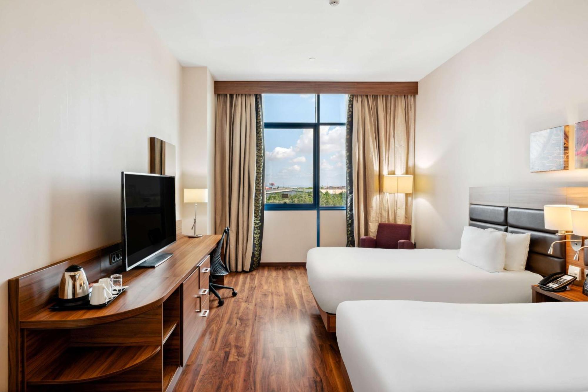Hilton Garden Inn Sevilla Exteriör bild