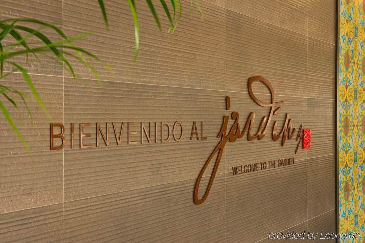 Hilton Garden Inn Sevilla Exteriör bild